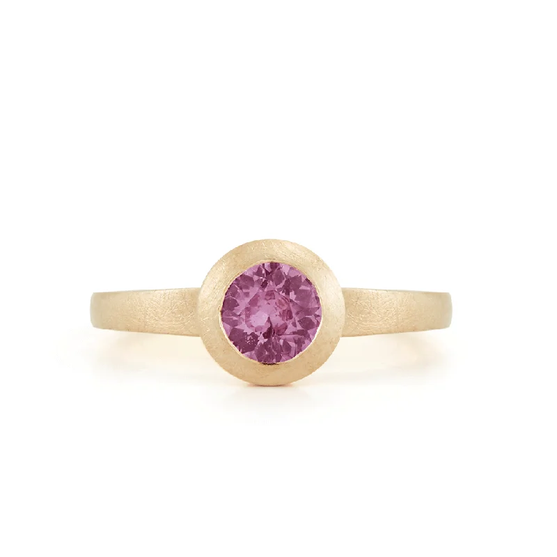 Women's fashion rings-Steller Natural Pink Sapphire Ring