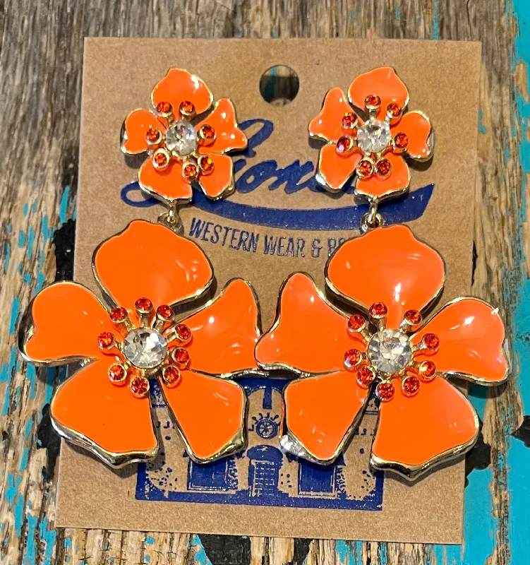 Handmade women's rings-Bold & Beautiful Orange Flower Earring