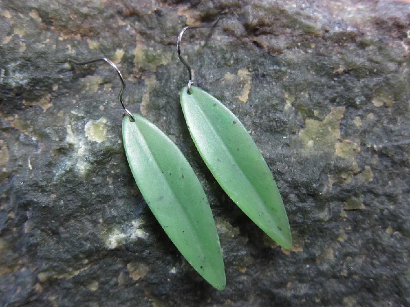 Women's Buddha rings-Jade Leaf Earring