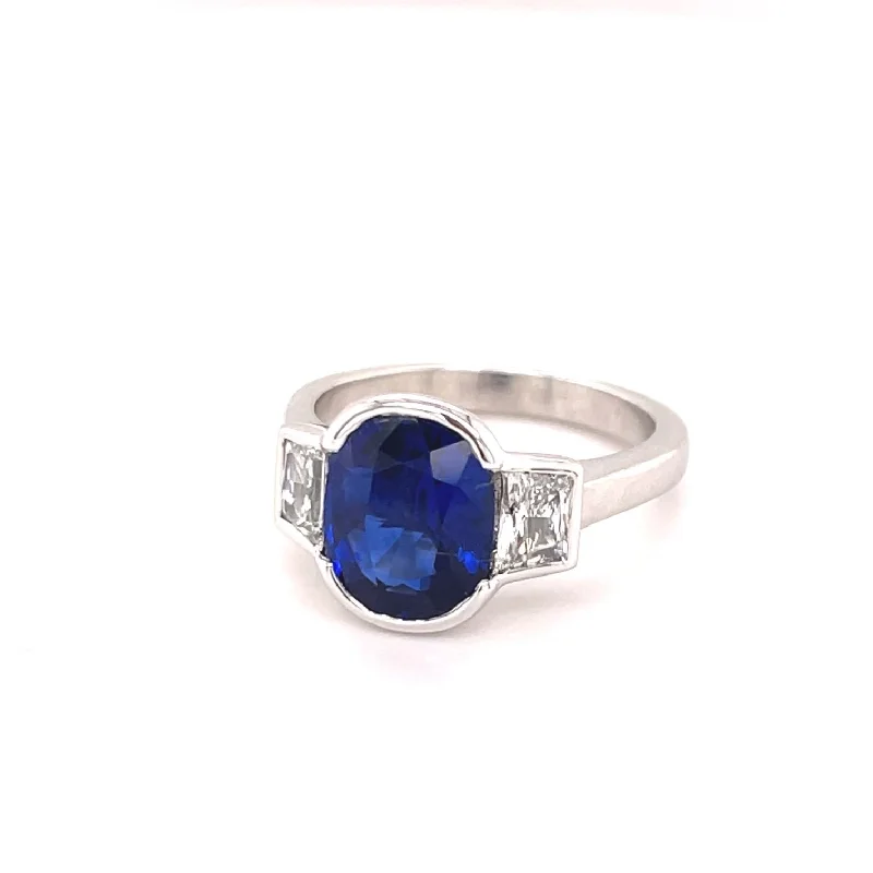 Women's wedding rings-Royal Blue Sapphire Ring