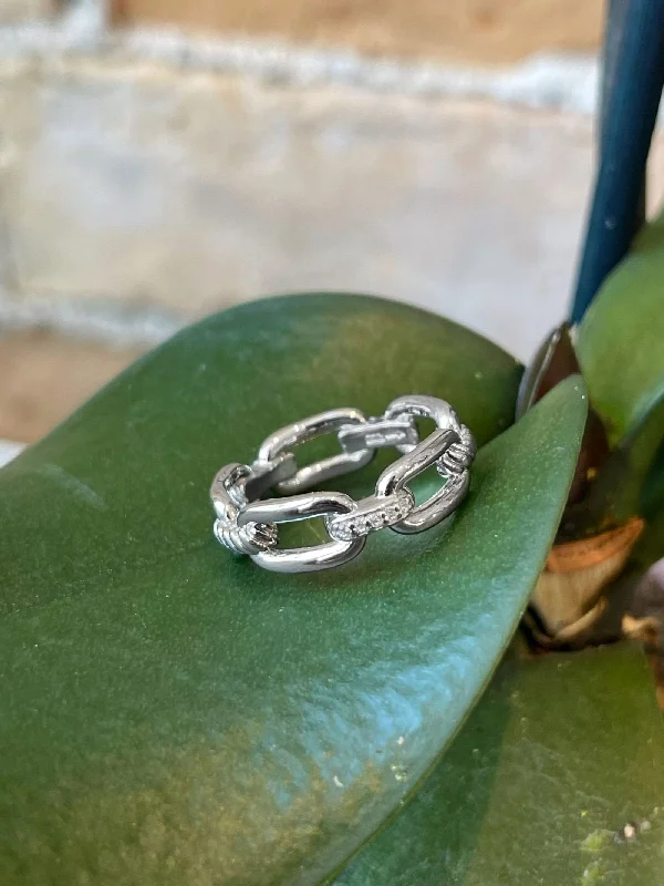 Women's jade rings-Cubic Zirconia Chain Link Ring