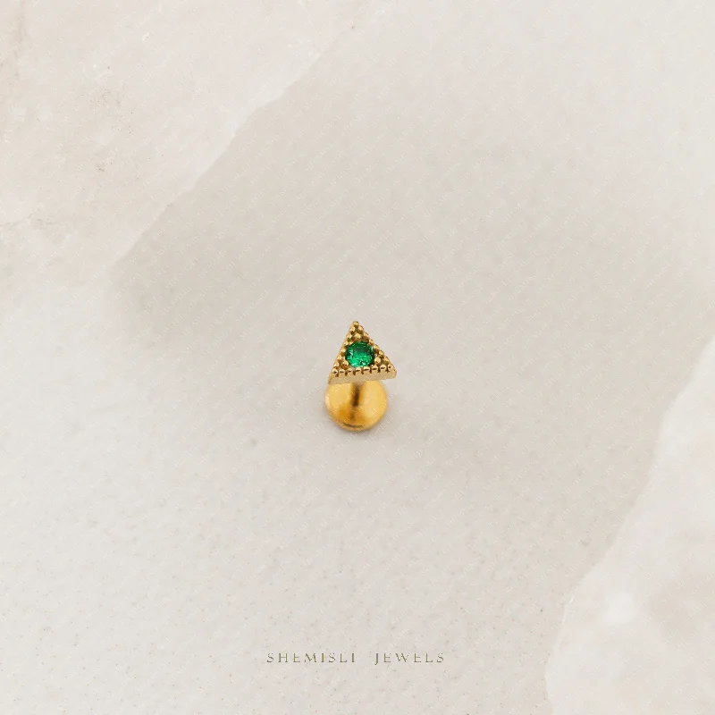 Women's diamond earrings-Tiny Triangle Emerald Stone Threadless Flat Back Lip Labret Stud, 18,16ga, 6-10mm, Unisex, Surgical Steel, SHEMISLI SS555