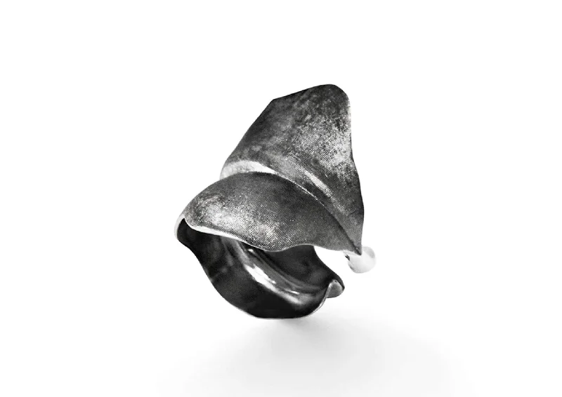 Women's sterling silver rings-Leaves Ring in Sterling silver