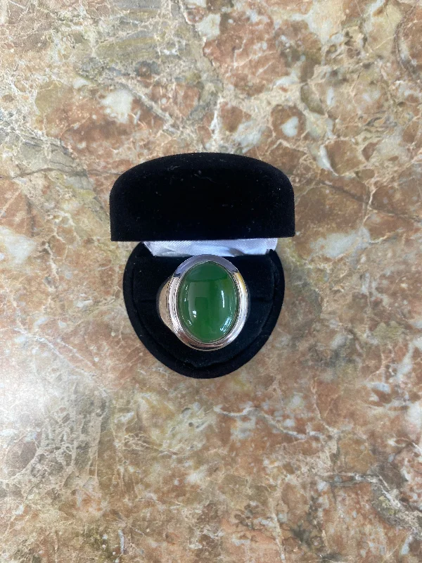 Women's modern rings-Jade oval sterling silver mens ring