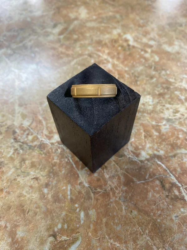 Women's seasonal rings-Golden/Black Ring