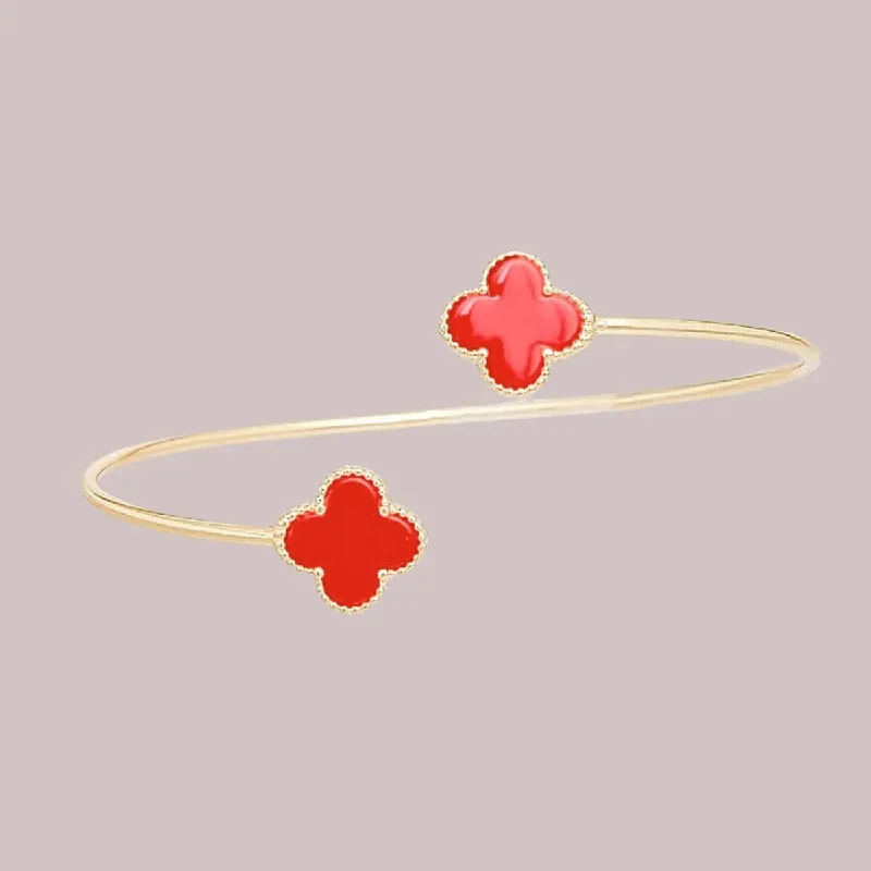 Women's astrology bangles-Red Clover Gold Bracelet: Add Flair to Your Fashion Jewelry