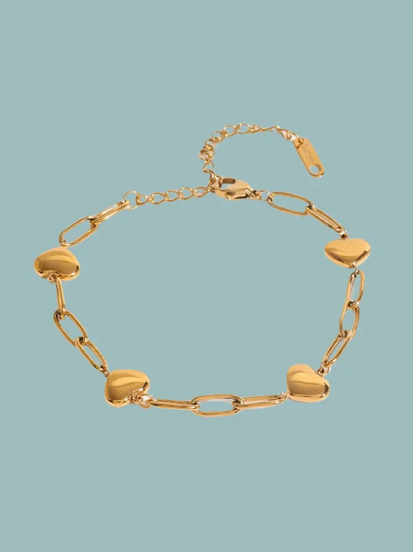 Women's exclusive bangles-Dainty Charming Heart Bracelet for Women: Elegance Redefined