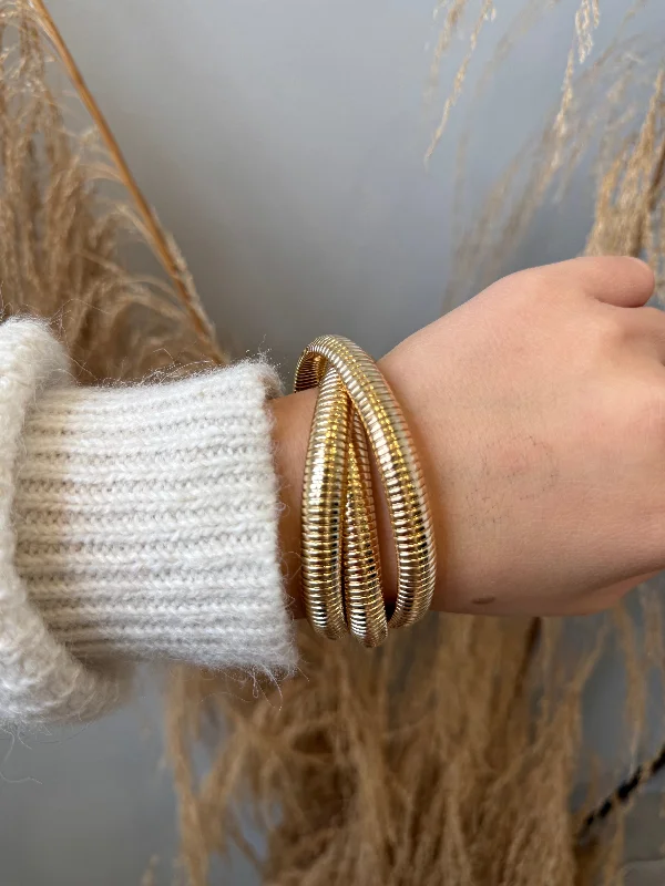 Women's sustainable bangles-Suzie Coil Bracelet