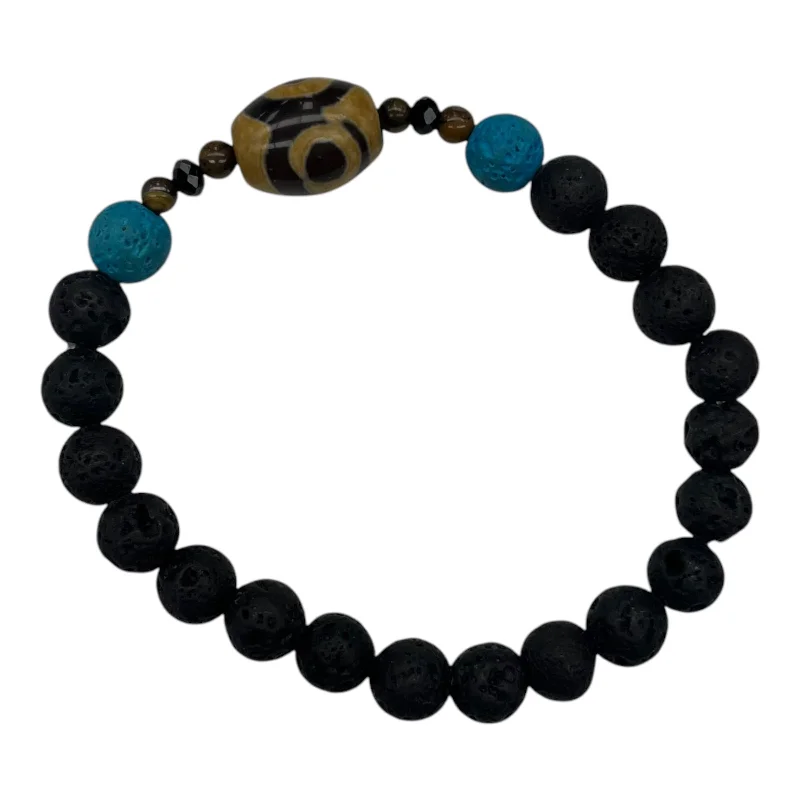 Handmade women's bangles-Bracelet Beaded By Clothes Mentor In Black & Blue