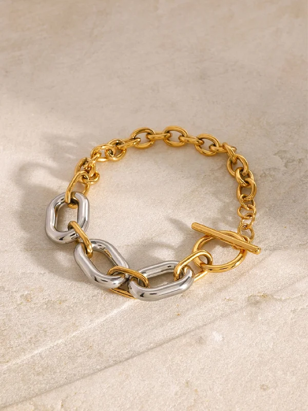 Handmade women's bangles-Two Tone Hollow Link Chain Bracelet: Elegance Redefined